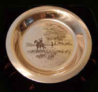 riding_to_the_hunt_James_Jamie_Wyeth_silver_etching_franklin_mint_plate.jpg (49995 bytes)